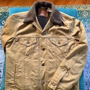 Levi’s Insulated Trucker Jacket Sherpa Lined